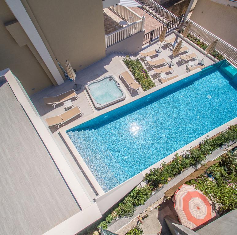 Villa Mandalinic Omiš Esterno foto